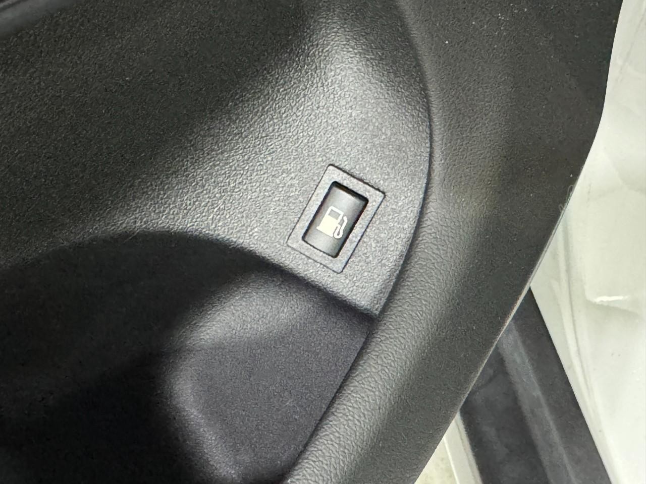 BMW X5 Vehicle Full-screen Gallery Image 27