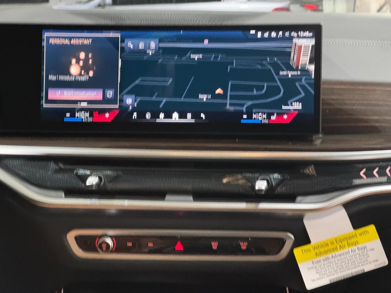 BMW X5 Vehicle Full-screen Gallery Image 15