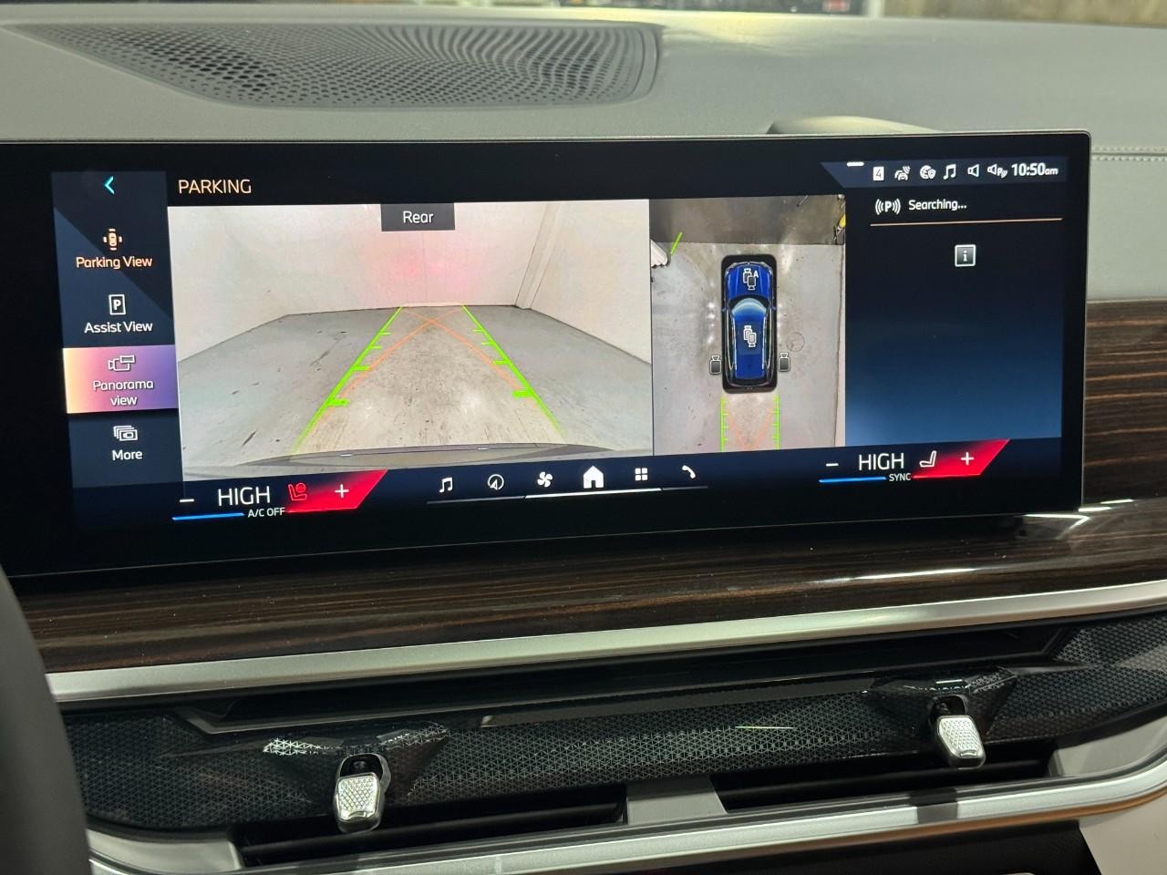 BMW X5 Vehicle Full-screen Gallery Image 34