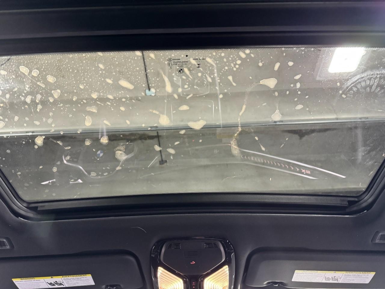 BMW X5 Vehicle Full-screen Gallery Image 11