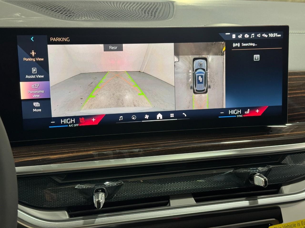 BMW X5 Vehicle Full-screen Gallery Image 33