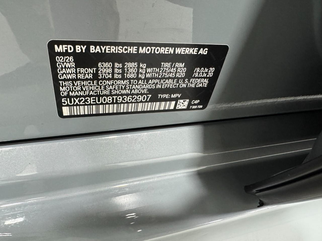 BMW X5 Vehicle Full-screen Gallery Image 34