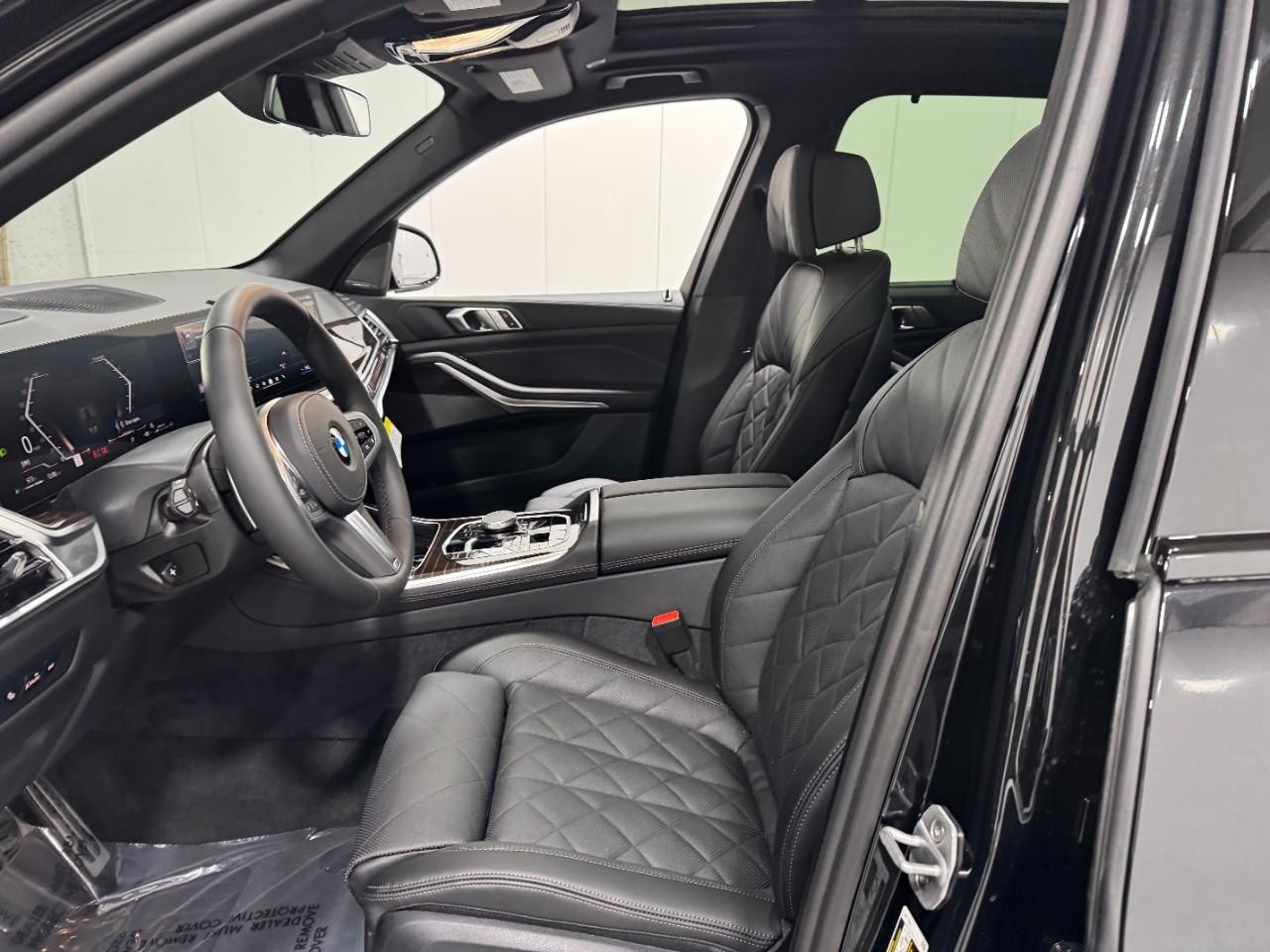 BMW X5 Vehicle Full-screen Gallery Image 27