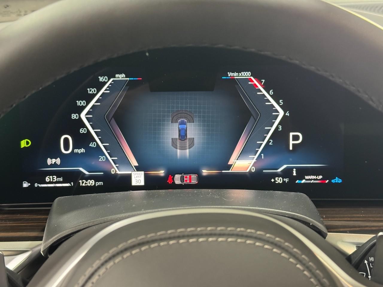 BMW X5 Vehicle Full-screen Gallery Image 33