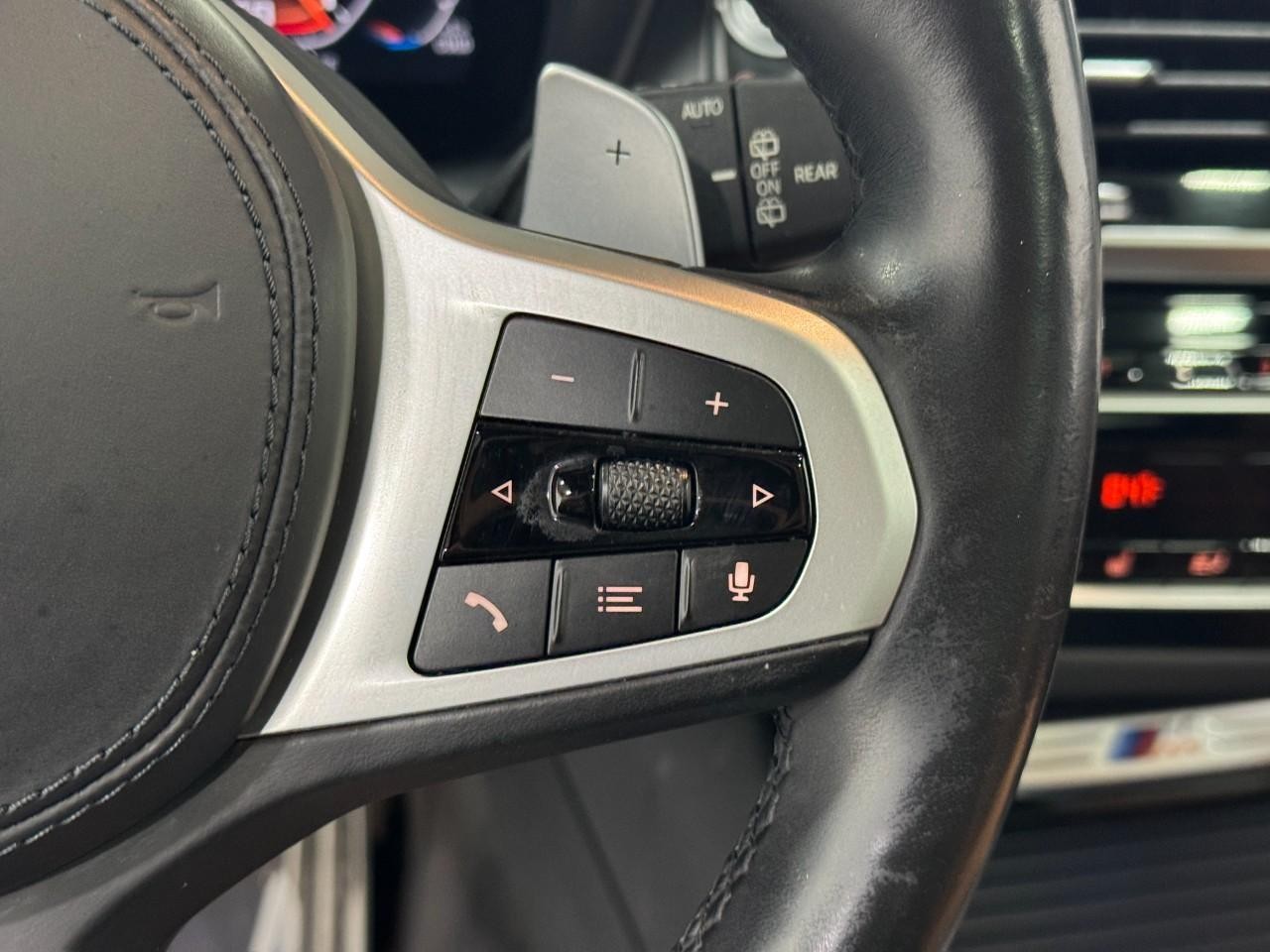 BMW X3 Vehicle Full-screen Gallery Image 33