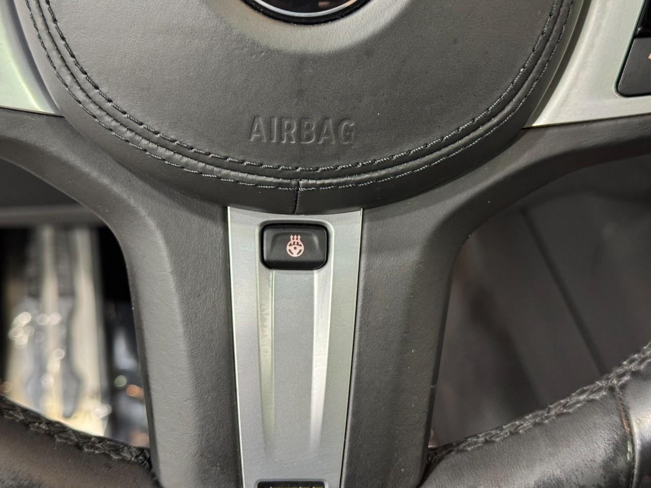 BMW X3 Vehicle Full-screen Gallery Image 34