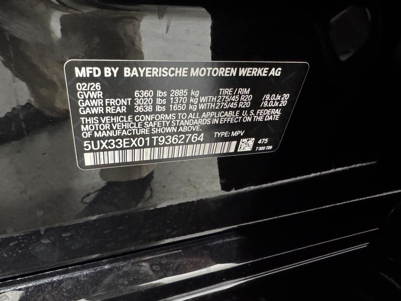 BMW X6 Vehicle Full-screen Gallery Image 36