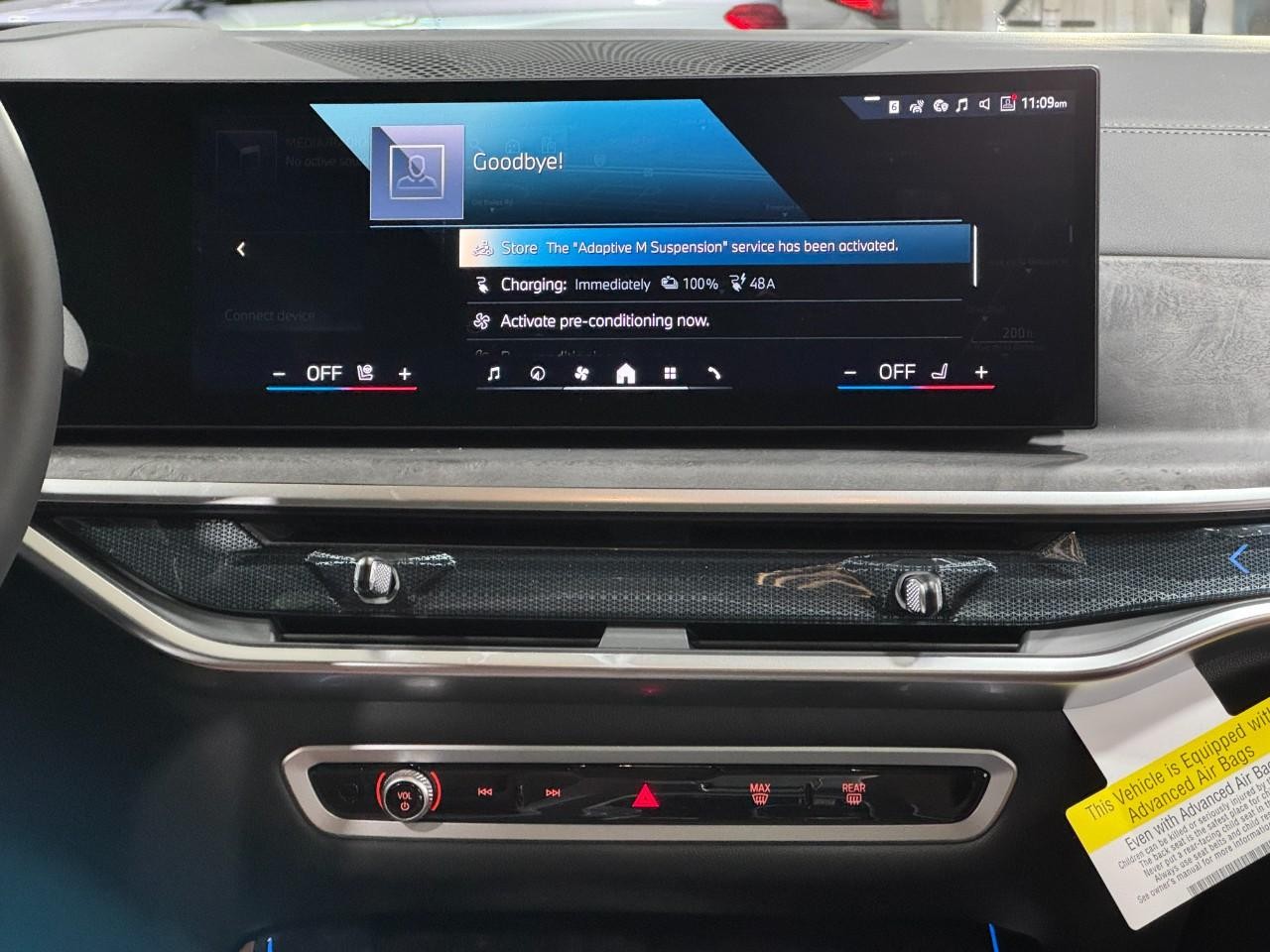 BMW X5 Vehicle Full-screen Gallery Image 15