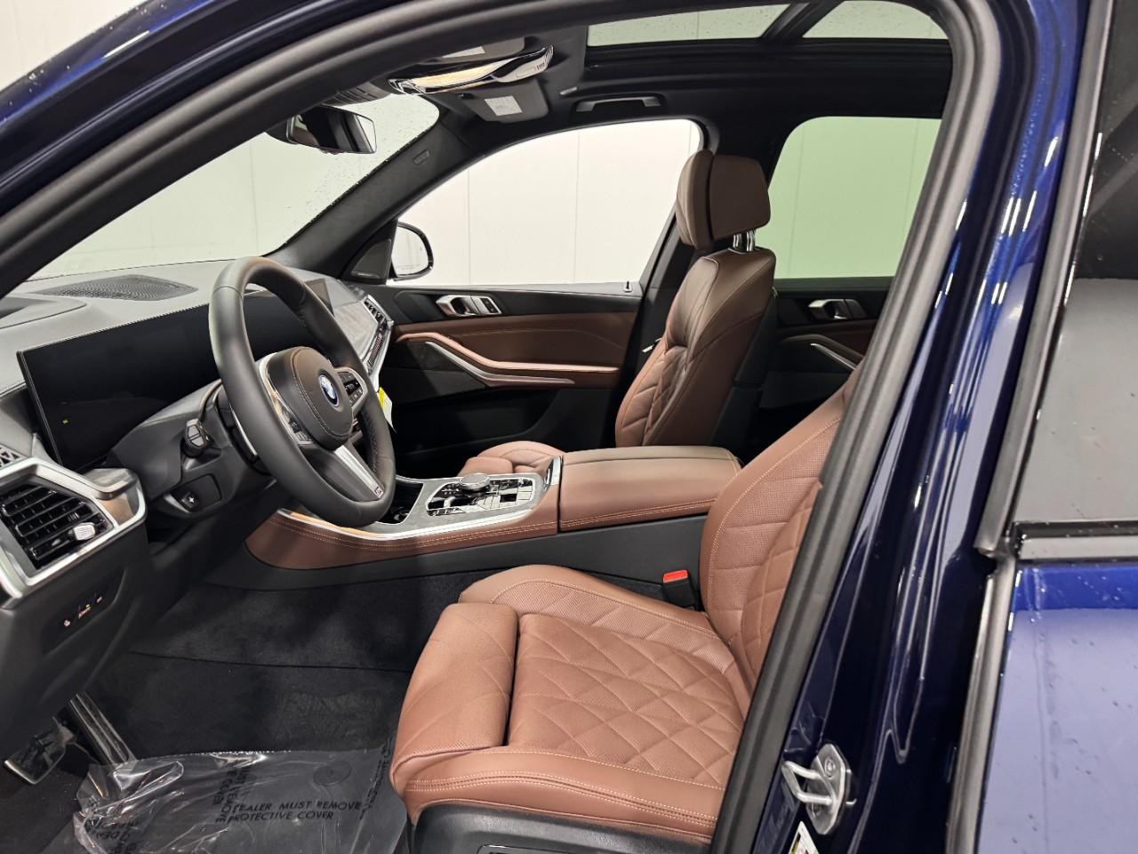 BMW X5 Vehicle Full-screen Gallery Image 27