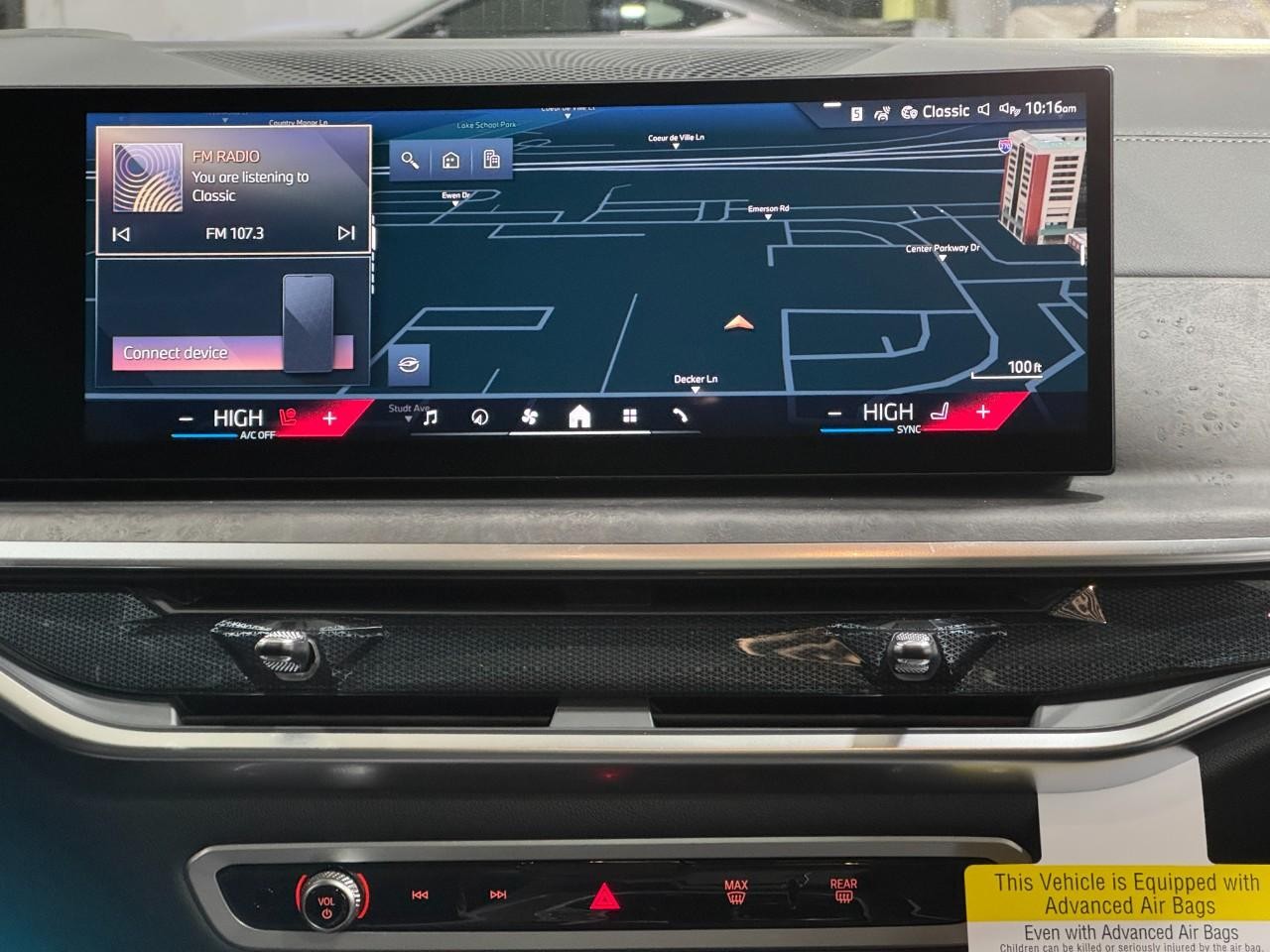 BMW X5 Vehicle Full-screen Gallery Image 14