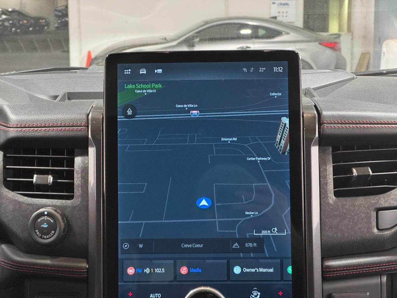 Ford Expedition Max Vehicle Full-screen Gallery Image 17