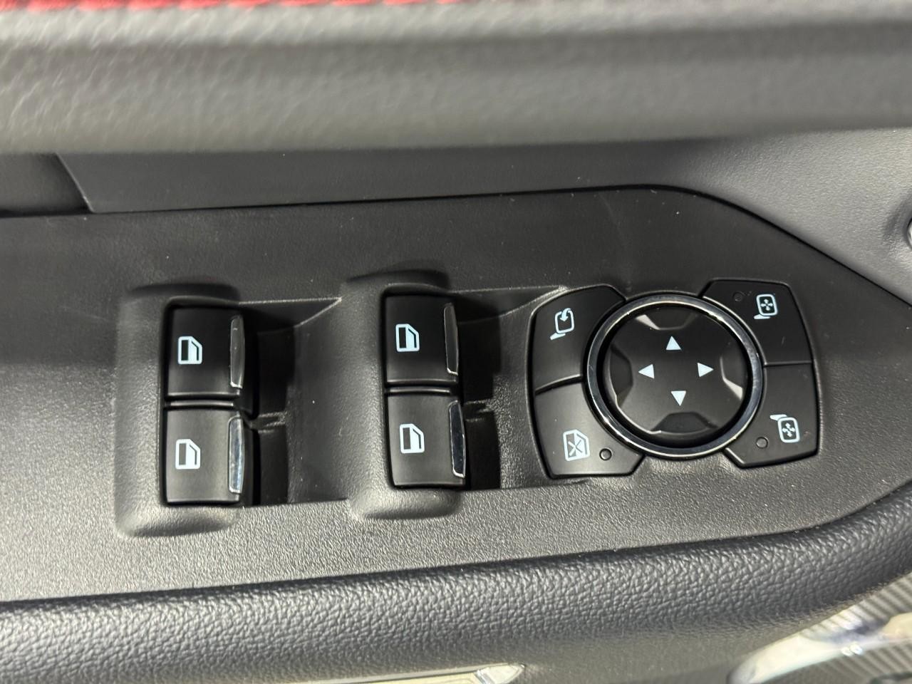 Ford Expedition Max Vehicle Full-screen Gallery Image 27