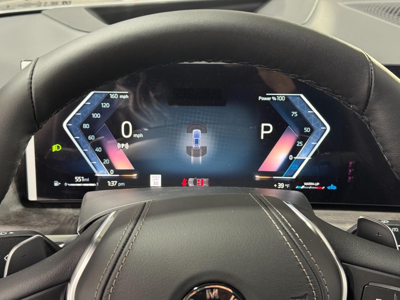 BMW X5 Vehicle Full-screen Gallery Image 33