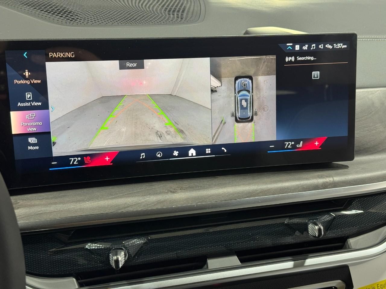 BMW X5 Vehicle Full-screen Gallery Image 34