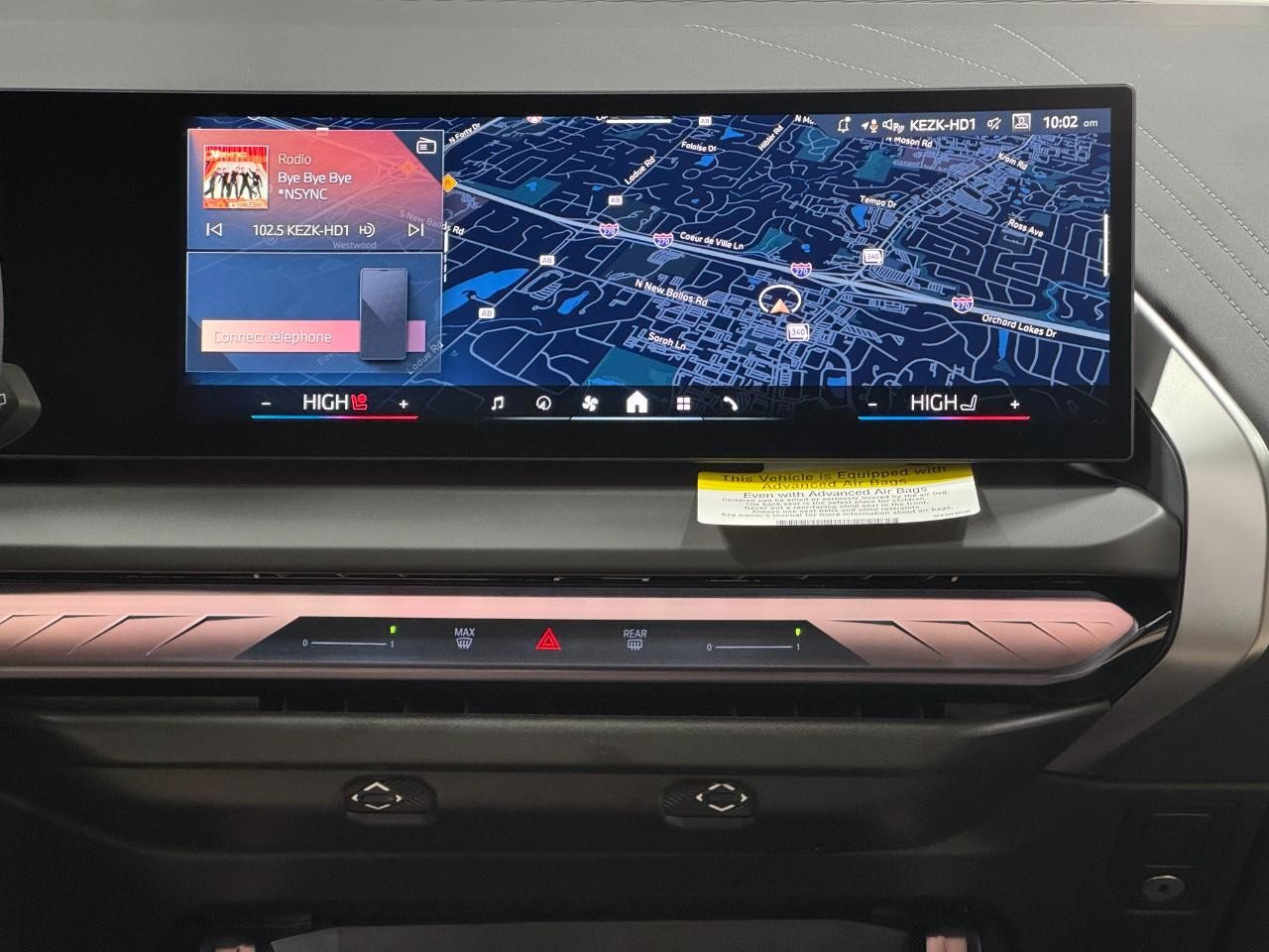 BMW X3 Vehicle Full-screen Gallery Image 14