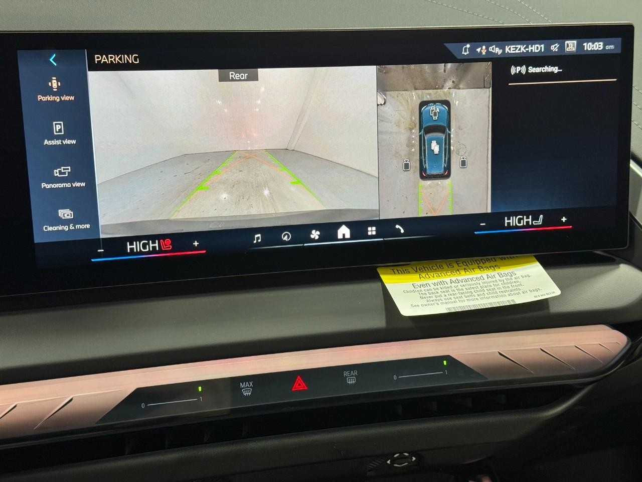 BMW X3 Vehicle Full-screen Gallery Image 30