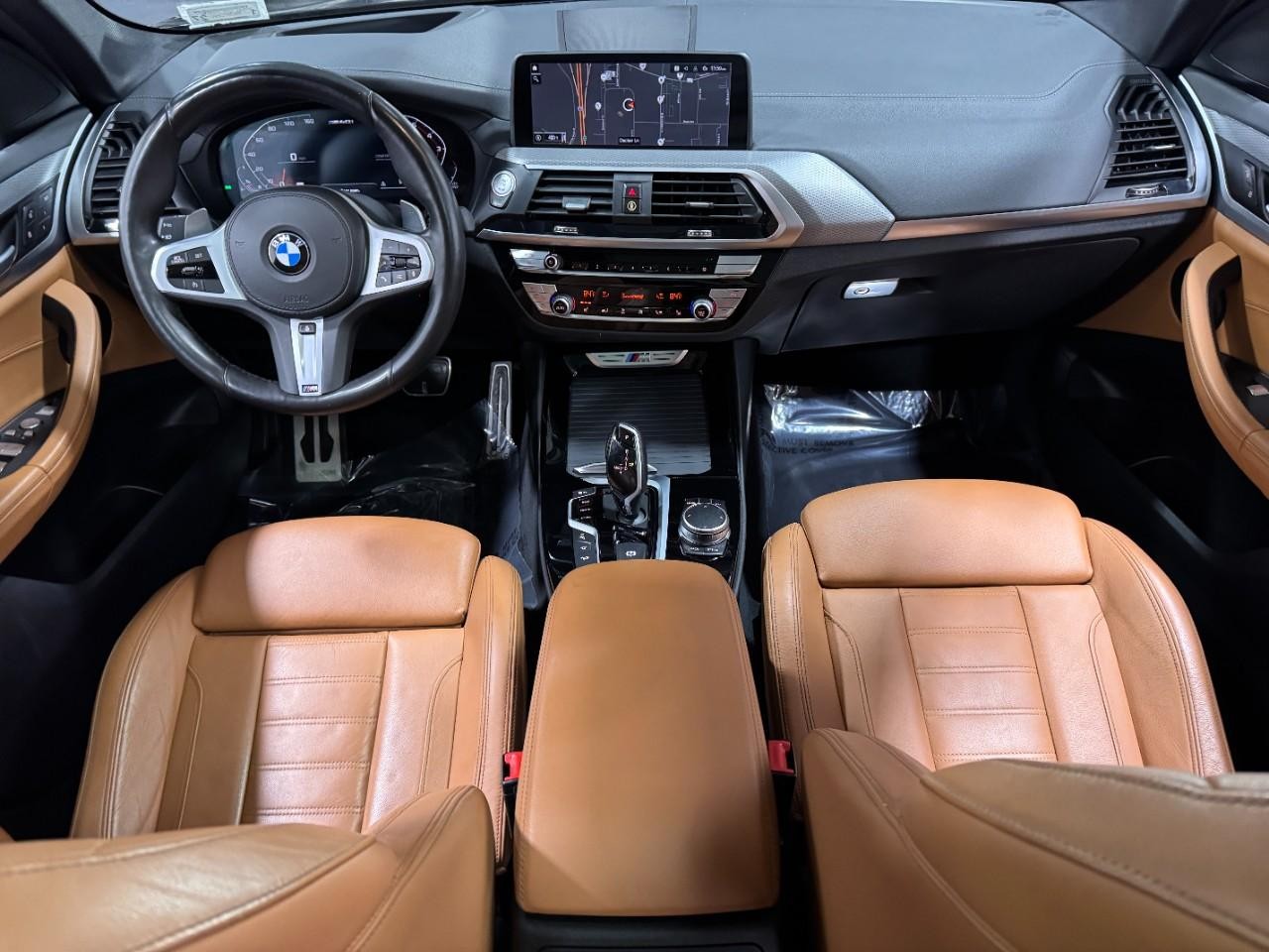 BMW X3 Vehicle Full-screen Gallery Image 13