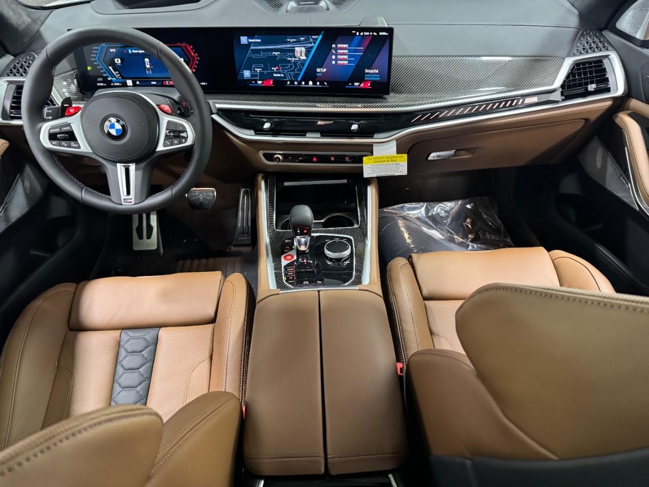 BMW X5 M Vehicle Full-screen Gallery Image 13
