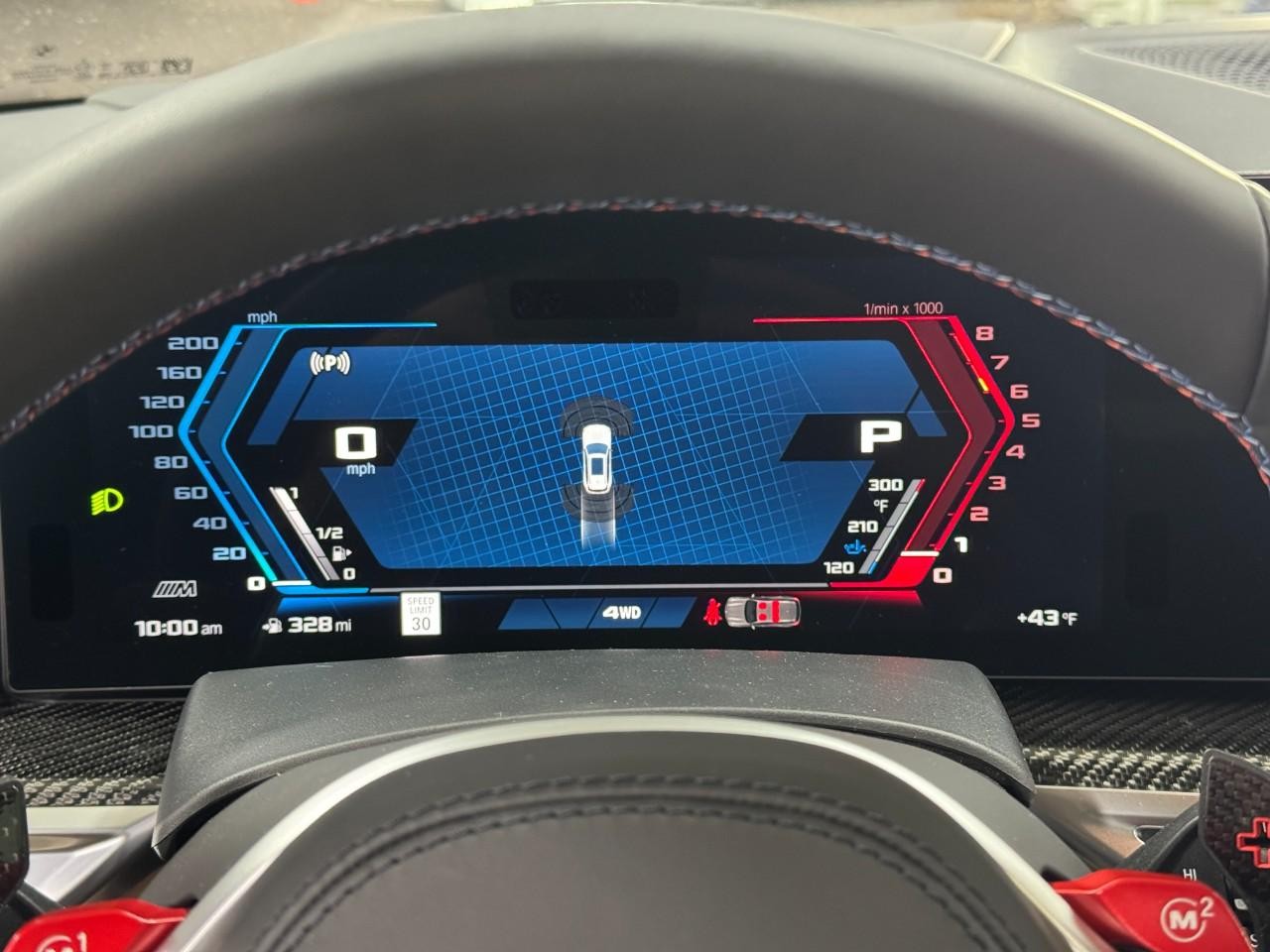 BMW X5 M Vehicle Full-screen Gallery Image 34