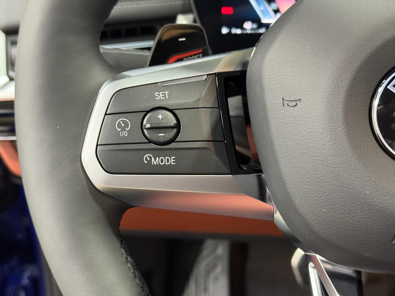 BMW X1 Vehicle Full-screen Gallery Image 29