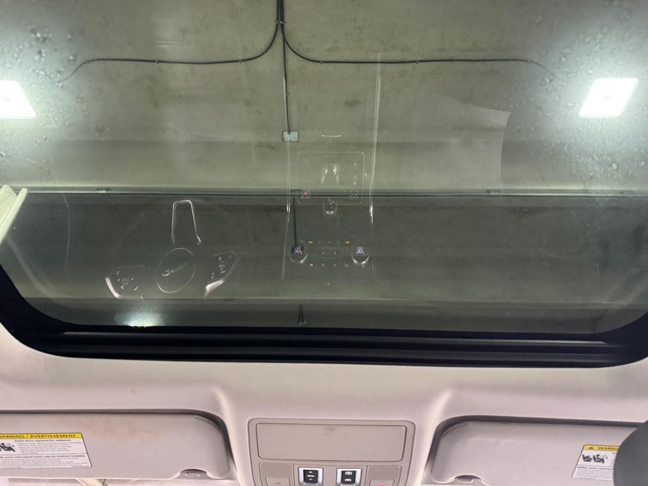 Jaguar XE Vehicle Full-screen Gallery Image 11