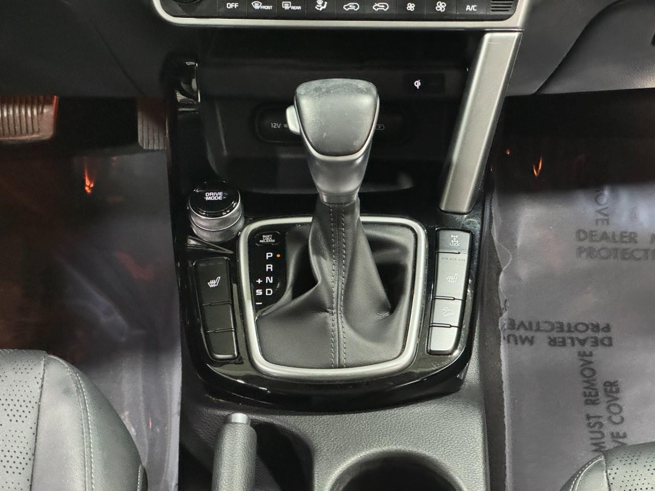 Kia Seltos Vehicle Full-screen Gallery Image 16