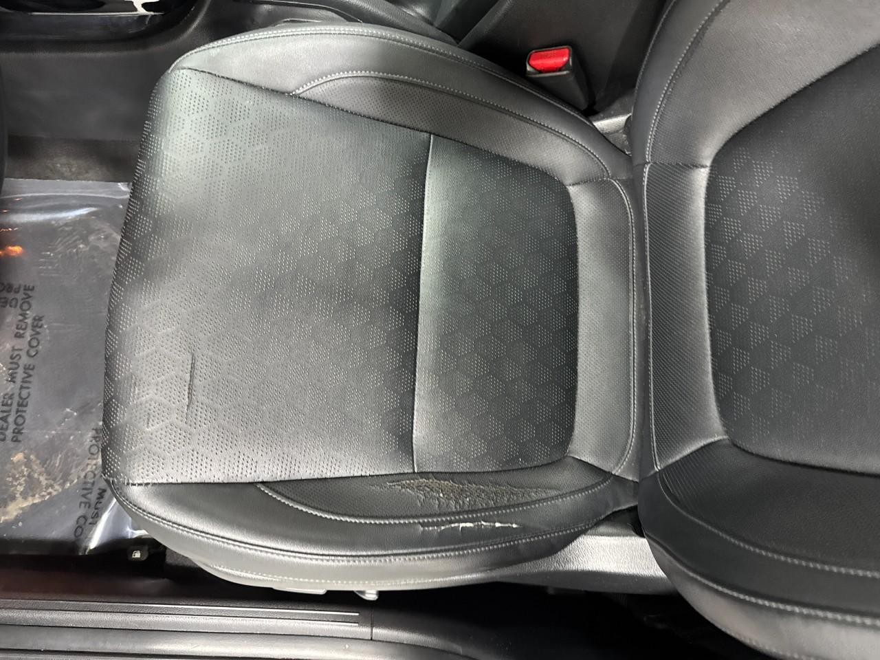 Kia Seltos Vehicle Full-screen Gallery Image 24