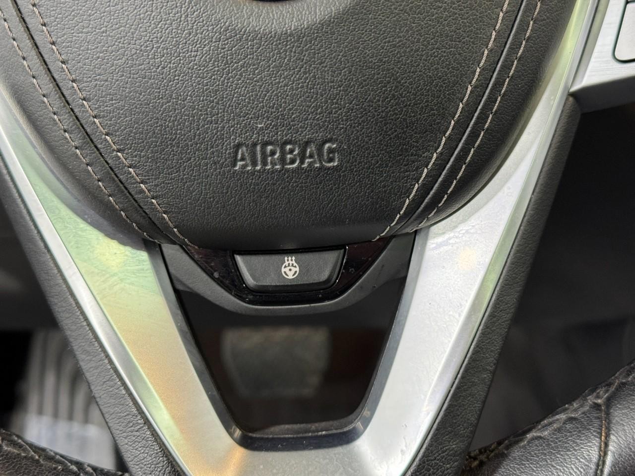 BMW X7 Vehicle Full-screen Gallery Image 33