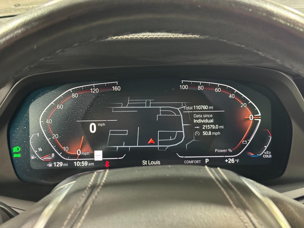 BMW X7 Vehicle Full-screen Gallery Image 34