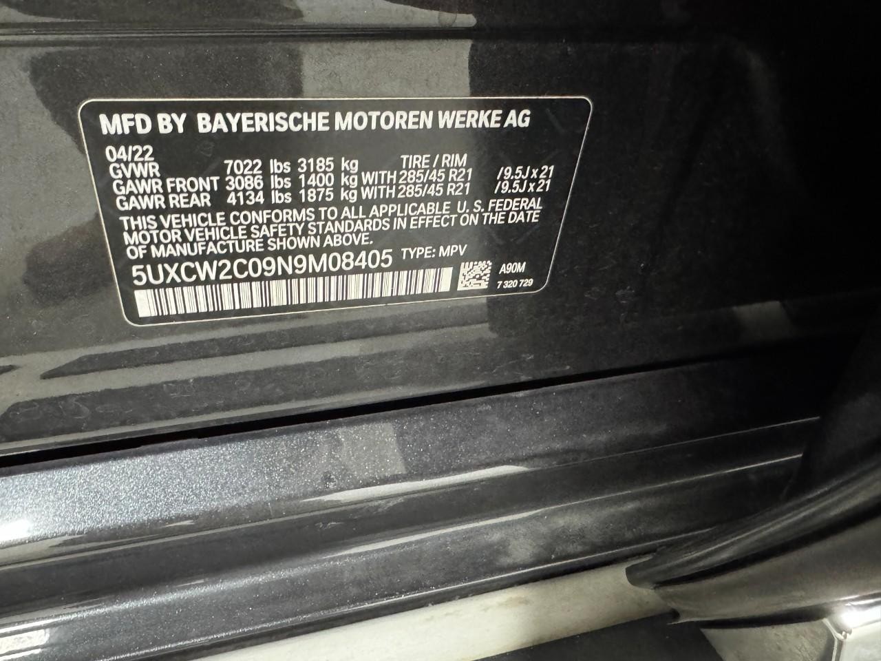 BMW X7 Vehicle Full-screen Gallery Image 36