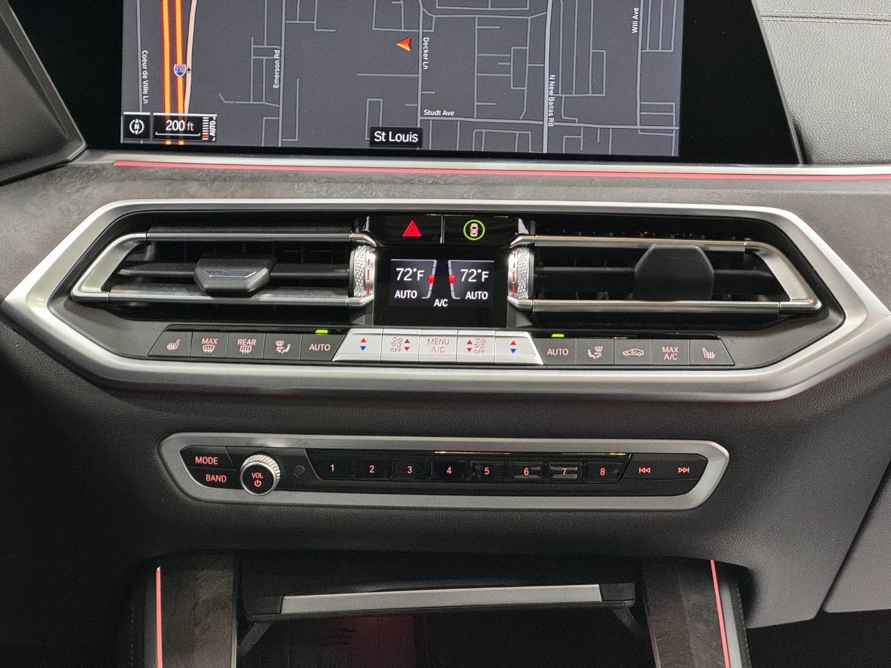 BMW X5 Vehicle Full-screen Gallery Image 16