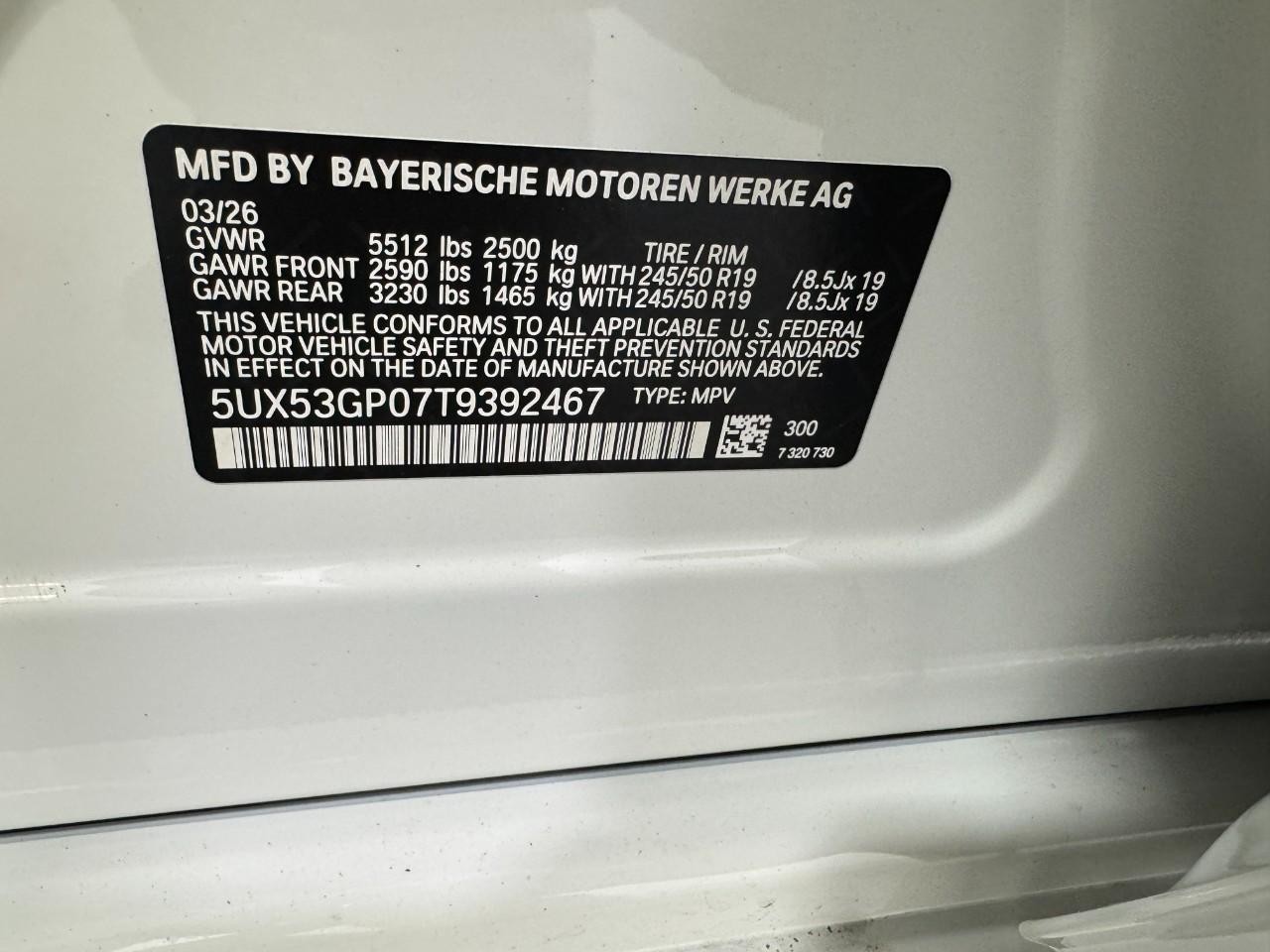 BMW X3 Vehicle Full-screen Gallery Image 31