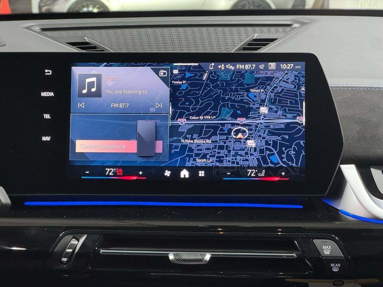 BMW X1 Vehicle Full-screen Gallery Image 14