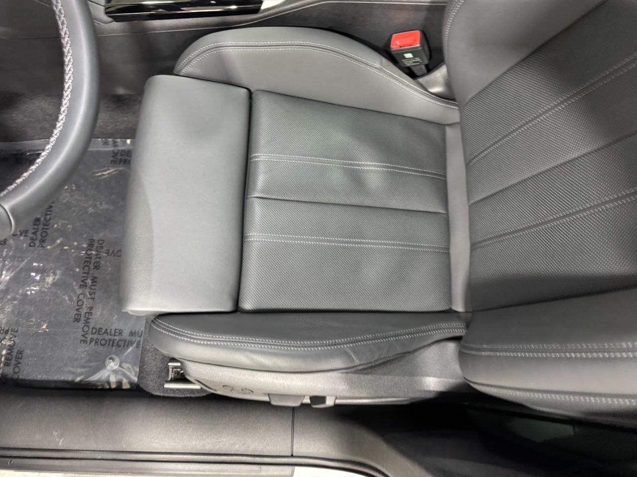 Audi Q5 Vehicle Full-screen Gallery Image 27