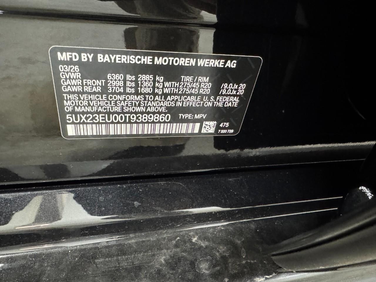 BMW X5 Vehicle Full-screen Gallery Image 35