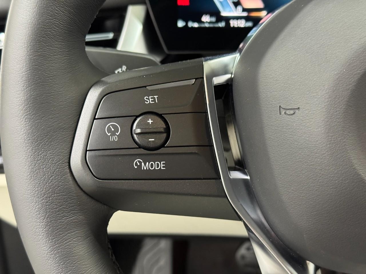 BMW X1 Vehicle Full-screen Gallery Image 29