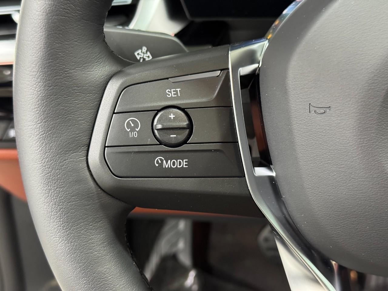 BMW X1 Vehicle Full-screen Gallery Image 29