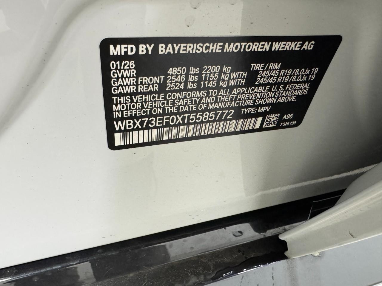 BMW X1 Vehicle Full-screen Gallery Image 33