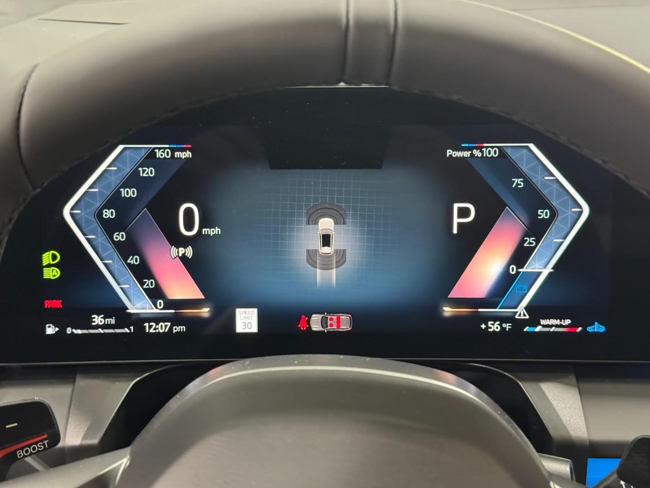 BMW X3 Vehicle Full-screen Gallery Image 30