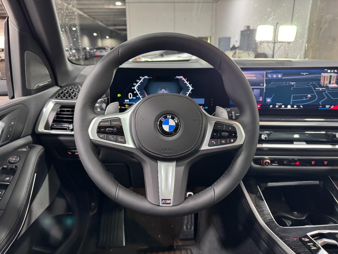 BMW X5 Vehicle Full-screen Gallery Image 13