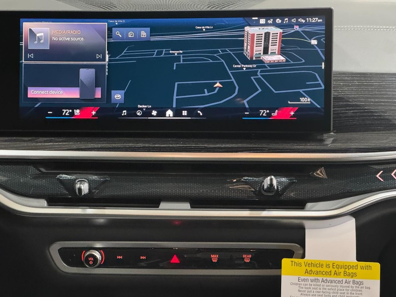 BMW X5 Vehicle Full-screen Gallery Image 14