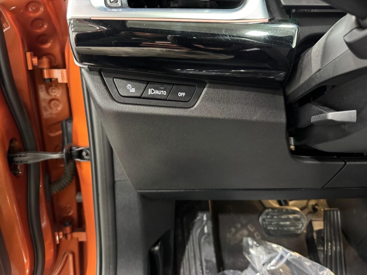 BMW X1 Vehicle Full-screen Gallery Image 28