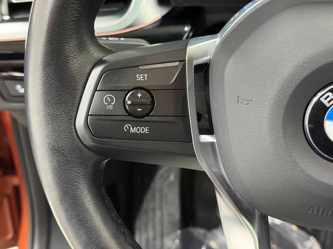 BMW X1 Vehicle Full-screen Gallery Image 29