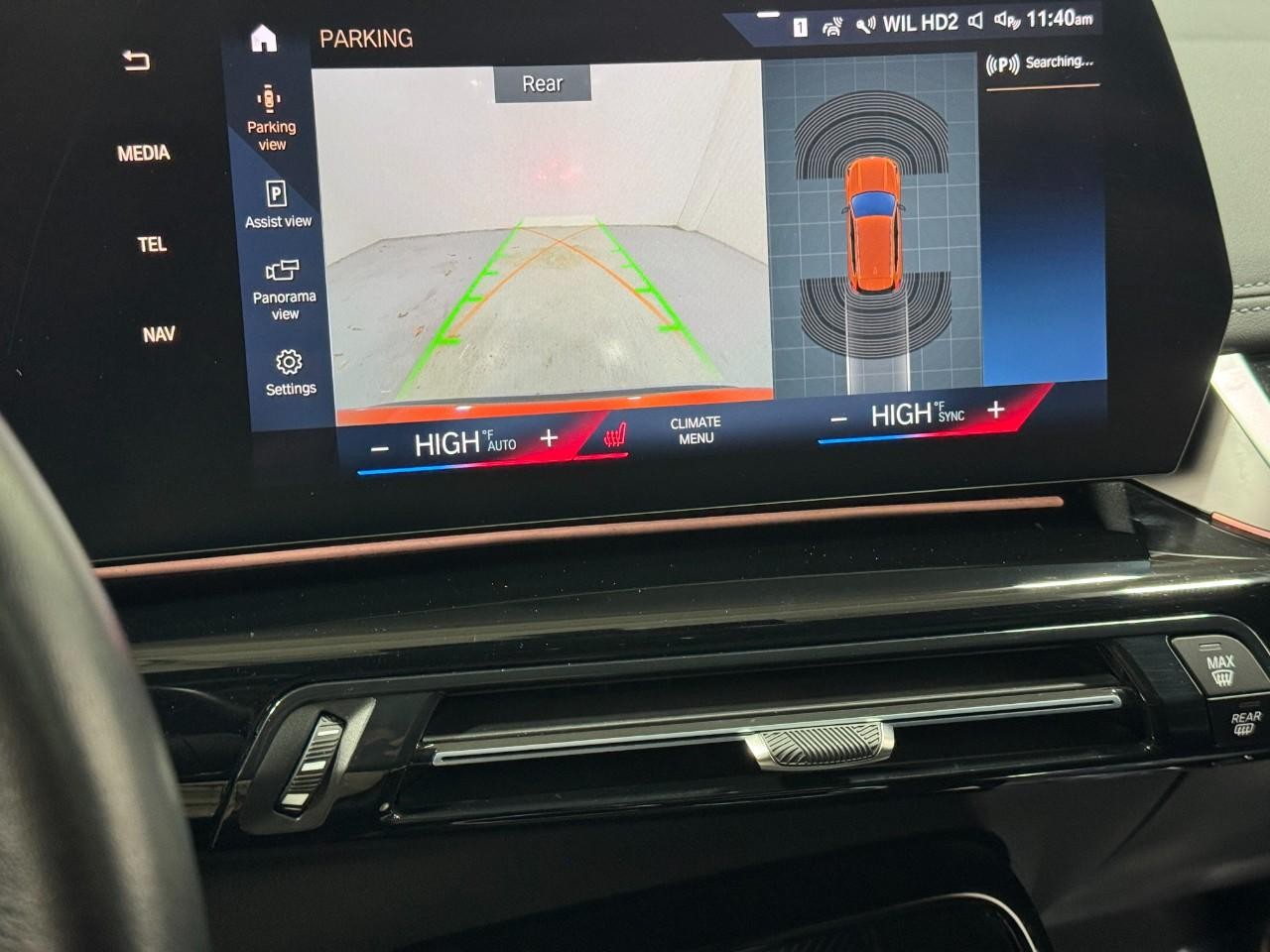 BMW X1 Vehicle Full-screen Gallery Image 32