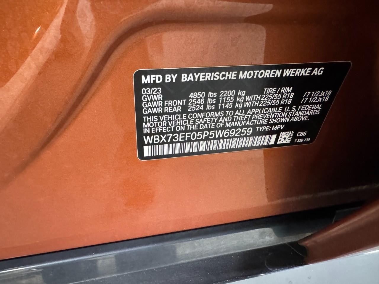 BMW X1 Vehicle Full-screen Gallery Image 33