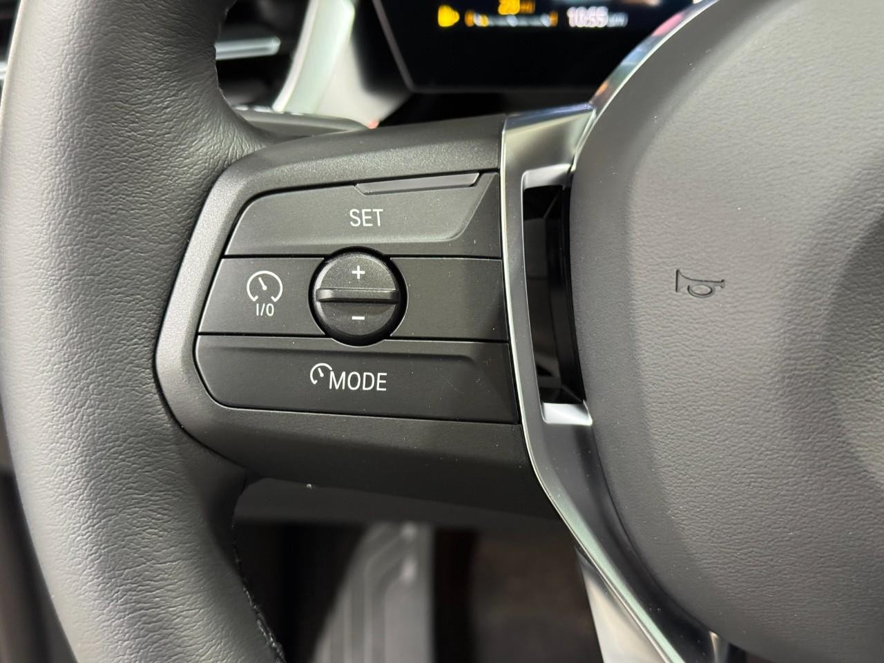 BMW X1 Vehicle Full-screen Gallery Image 29