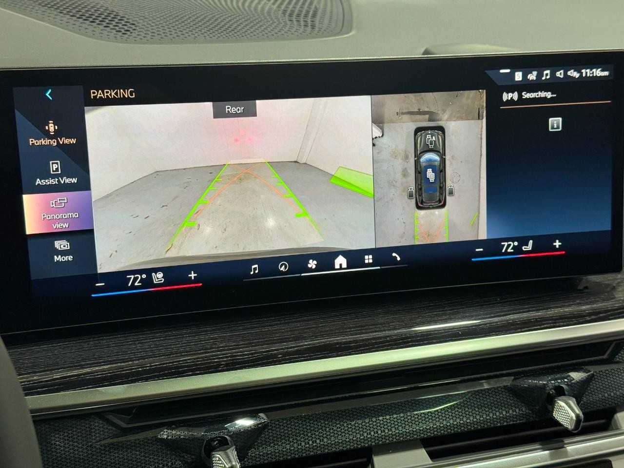 BMW X7 Vehicle Full-screen Gallery Image 37