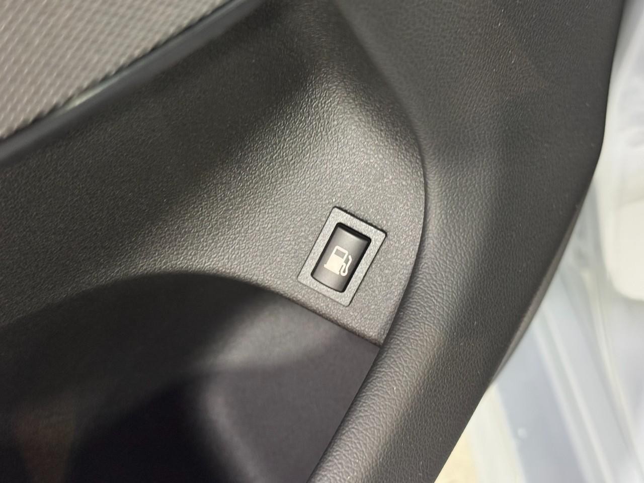BMW X5 Vehicle Full-screen Gallery Image 27