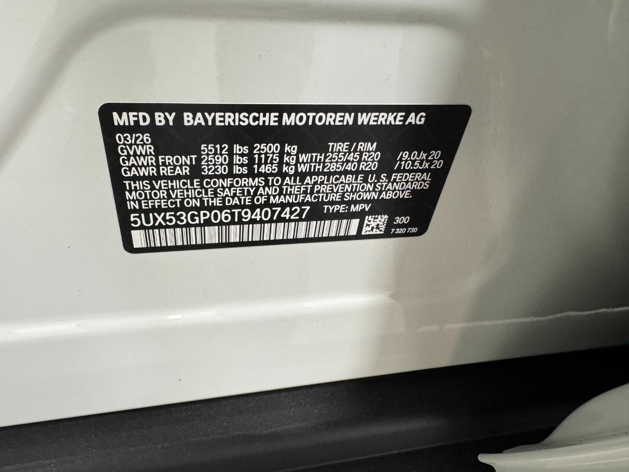 BMW X3 Vehicle Full-screen Gallery Image 31