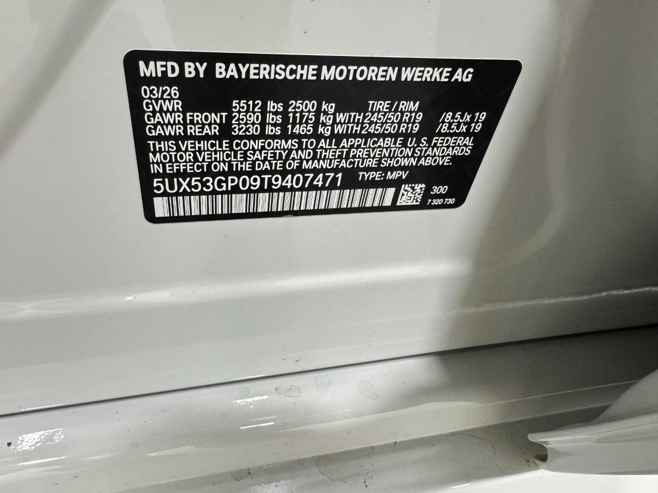 BMW X3 Vehicle Full-screen Gallery Image 33